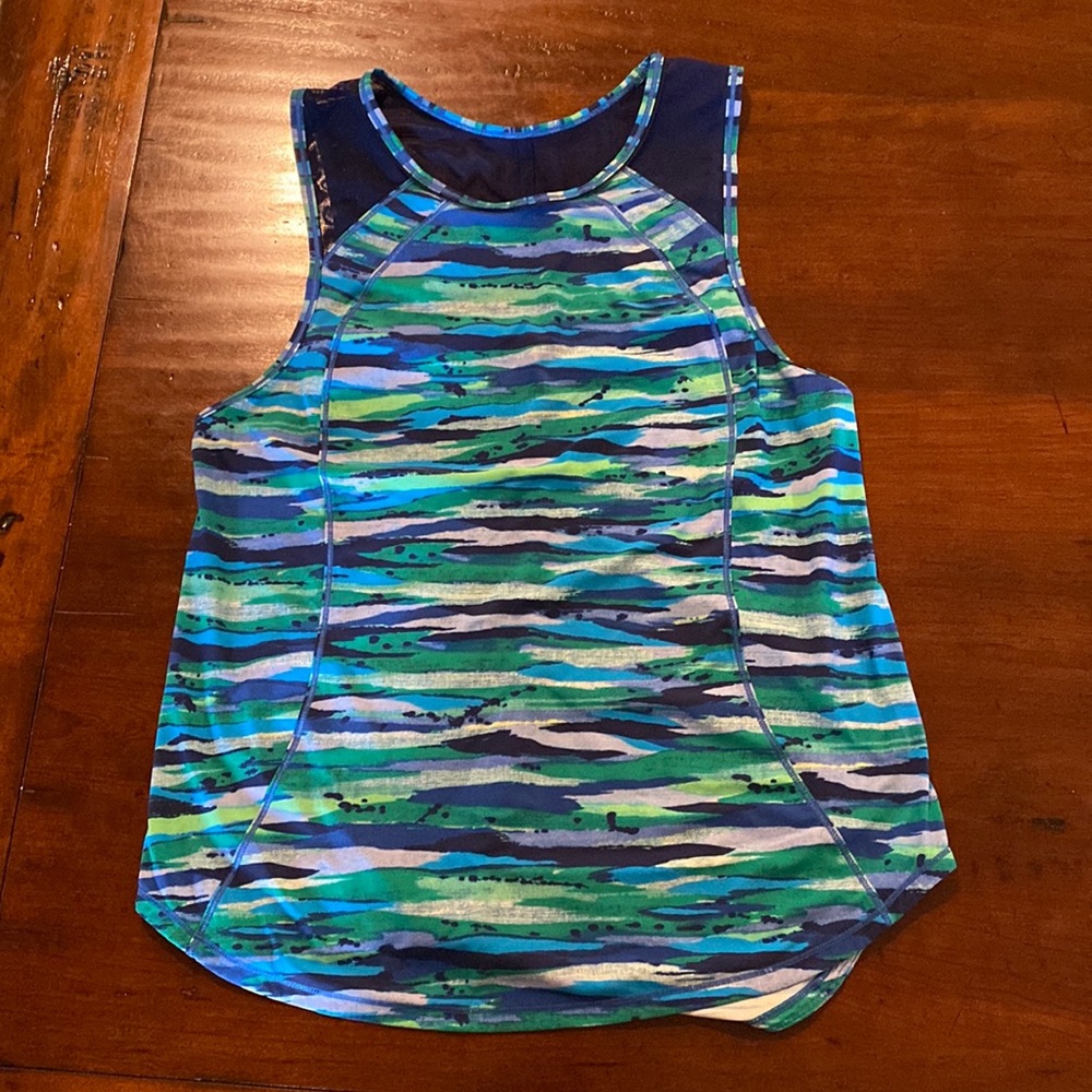 Lululemon EUC Sculpt Tank top - size 6/8